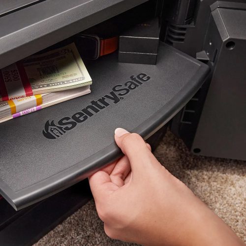 Master Lock FPW082 tűz- és vízálló széf