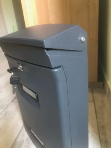 Technomax Magnolia N masszív postaláda - Értékcsökkent (ferdén zár a teteje)